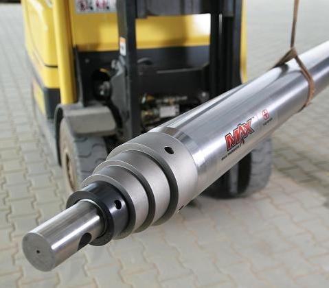 Zemn&iacute; protlačovac&iacute; raketa